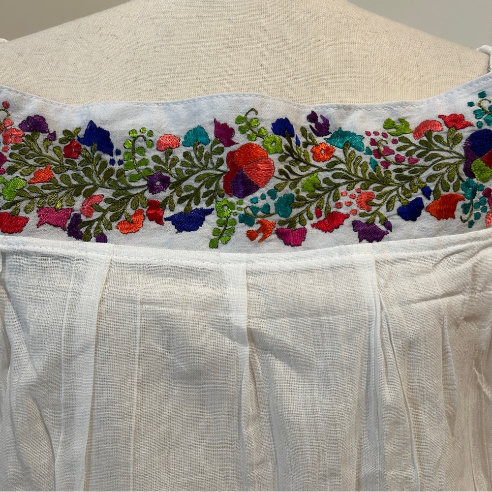 Boho Mexican top With san Antonino Silk Embroidery. - Picture 3 of 6
